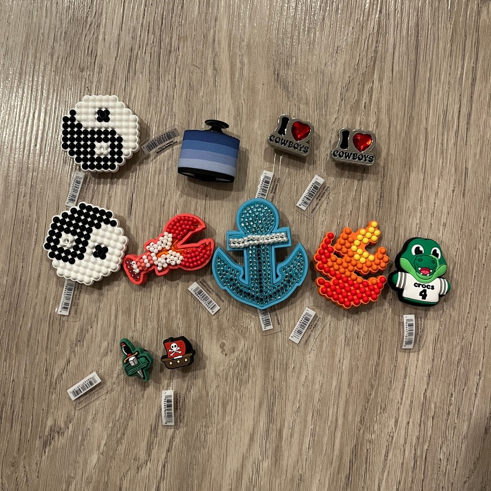 CROCS Jibbitz Charms Set - 11 Jibbitz